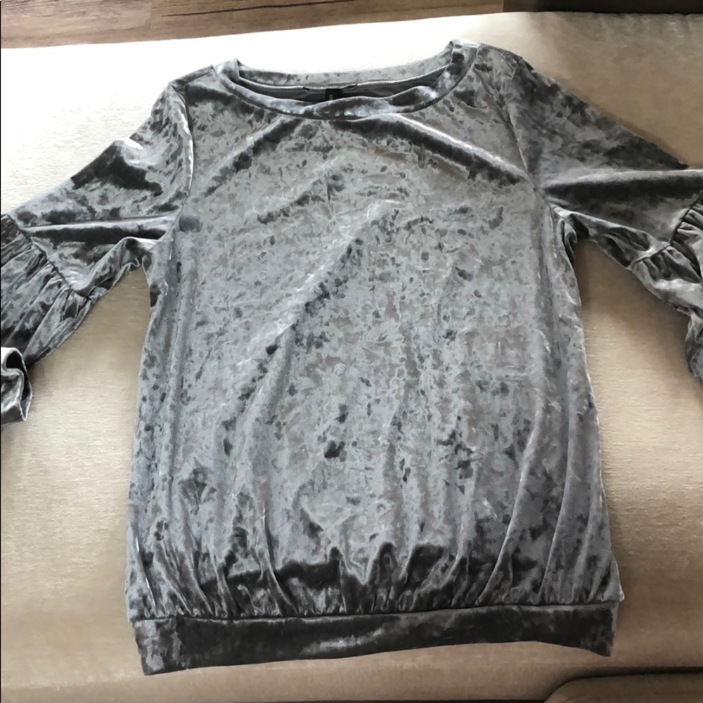 Grey polyester sweater with wide arms
